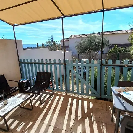 Maison Dans Beau Village Du Luberon Holiday home Merindol